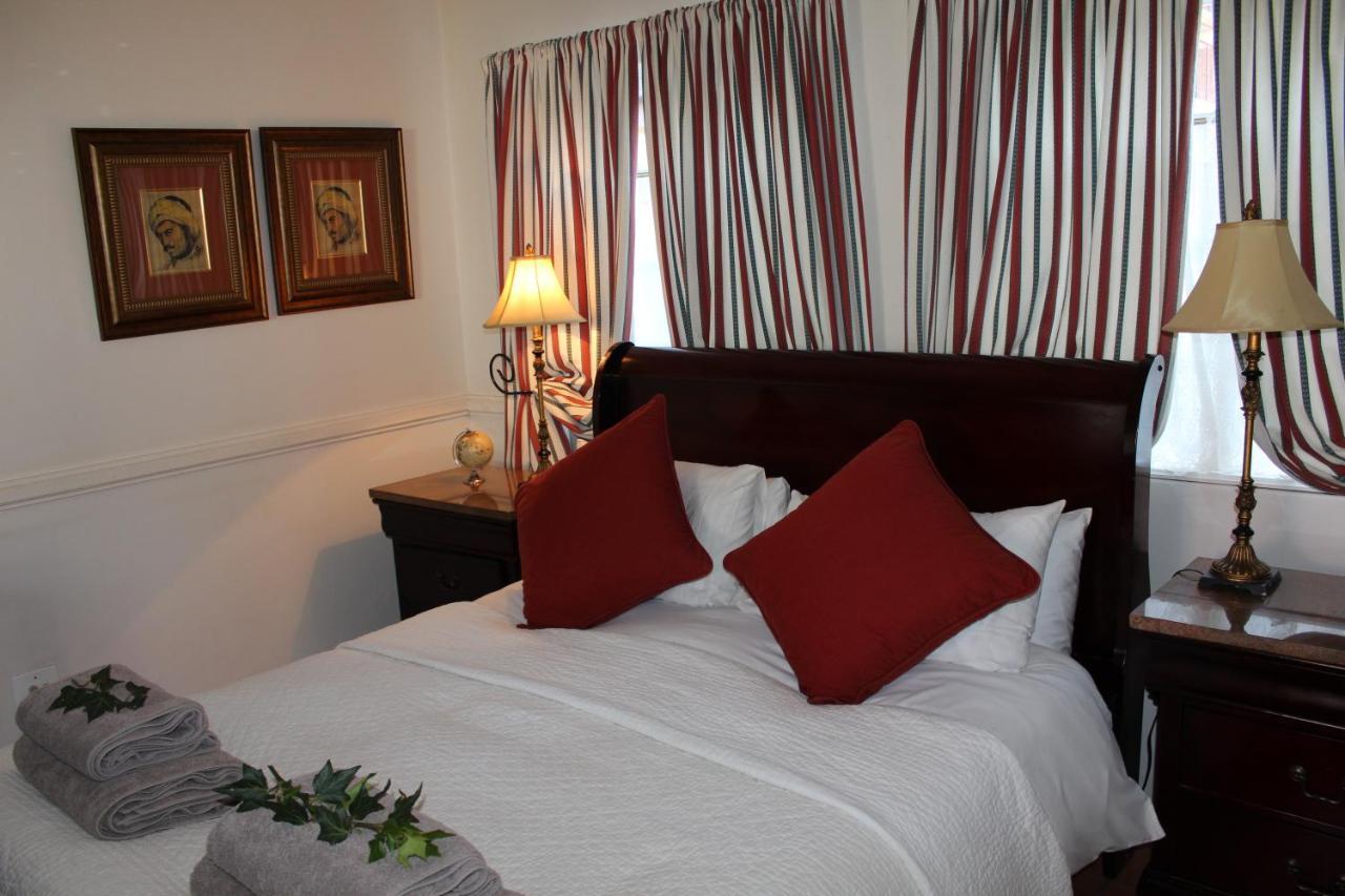 A Tapestry Garden Guest House Почефструм Номер фото