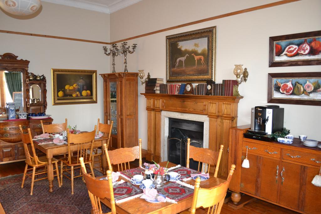 A Tapestry Garden Guest House Почефструм Экстерьер фото